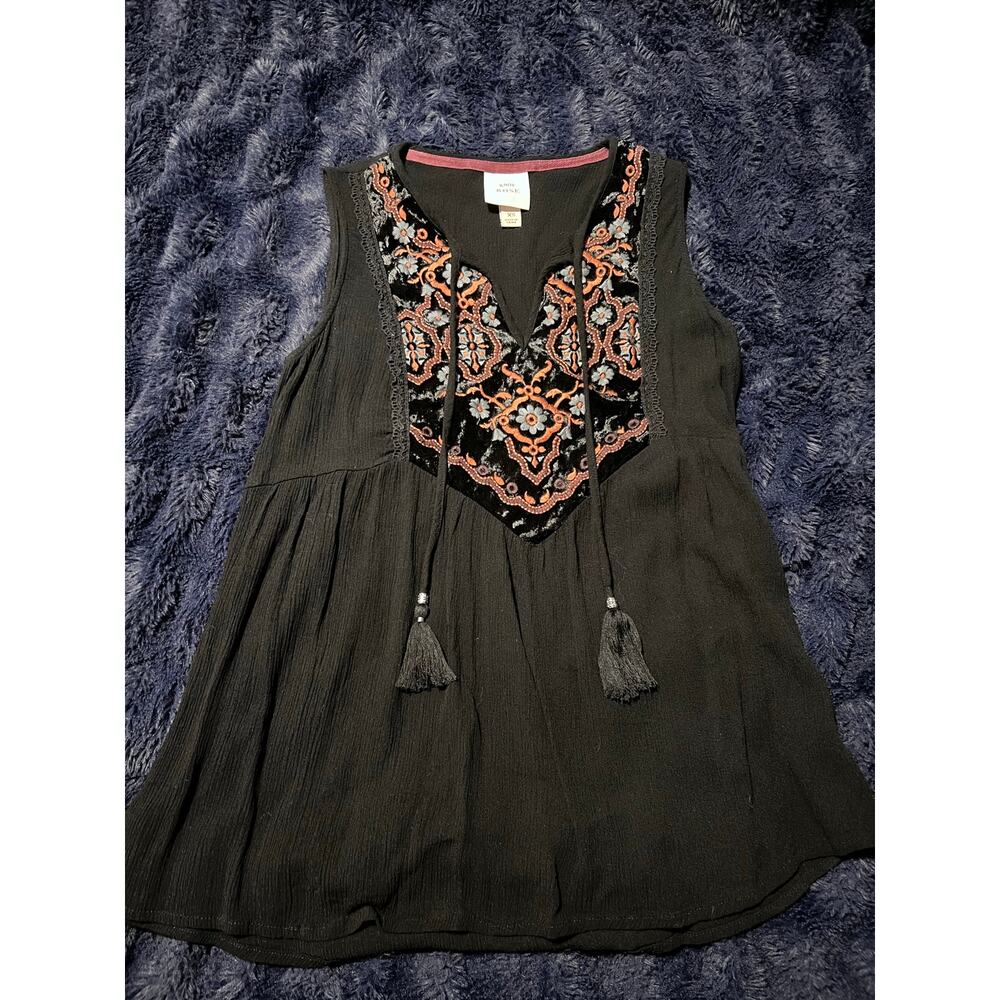 Knox Rose Women’s XS Black Embroidered Boho Tank Top Tassel Tie Rayon EUC